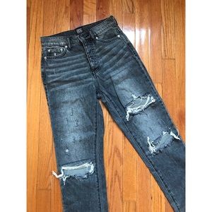 BDG Slim Straight Distressed Jeans Size 24